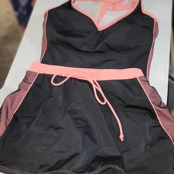 Ladies 2 piece Swimsuit from Cazimi, size 8, Skirt with pant underneath - Picture 1 of 9